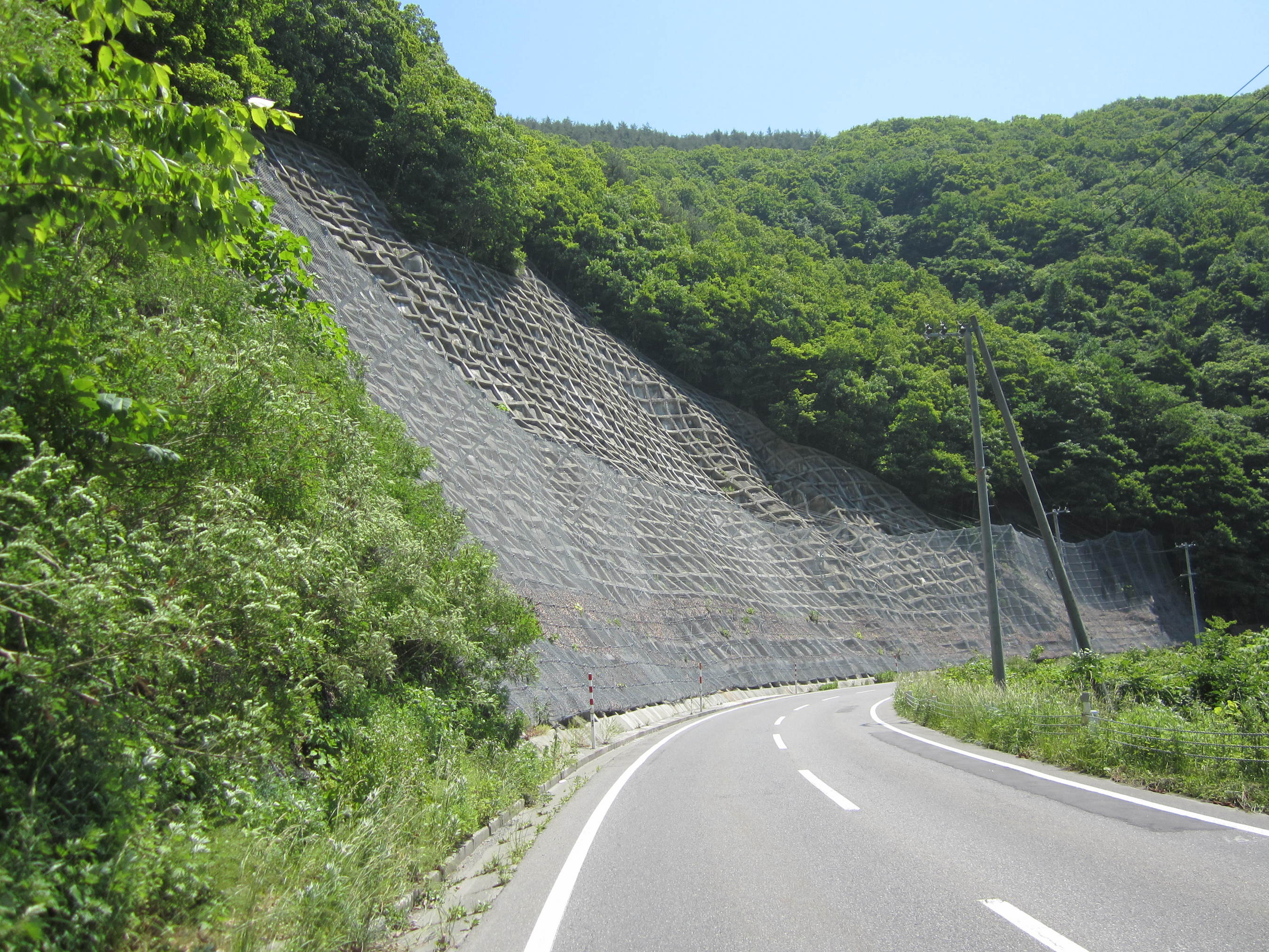 主要地方道久慈岩泉滝の２地区法面防災（その２）工事