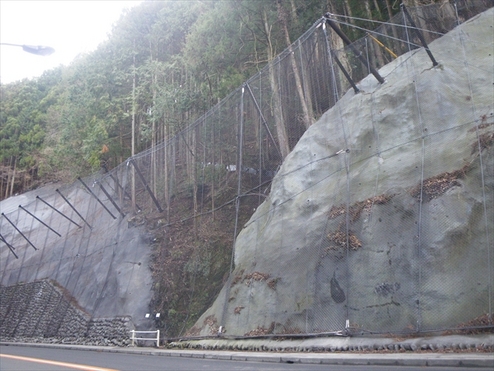 道路災害防除工事（25西の14）